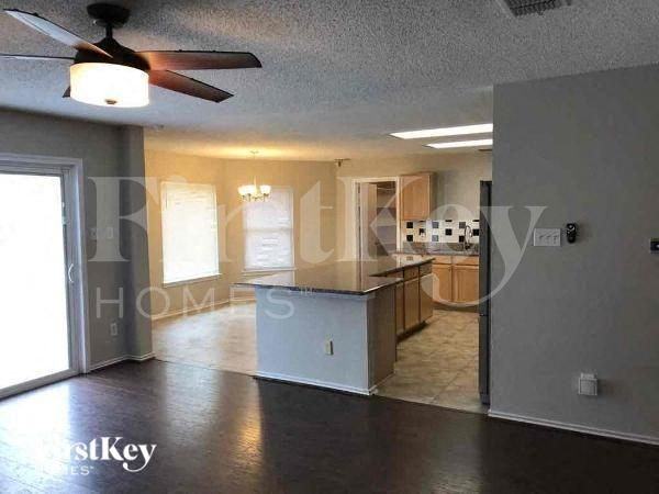 7302 Lighthouse Rd - Photo 4 of 15