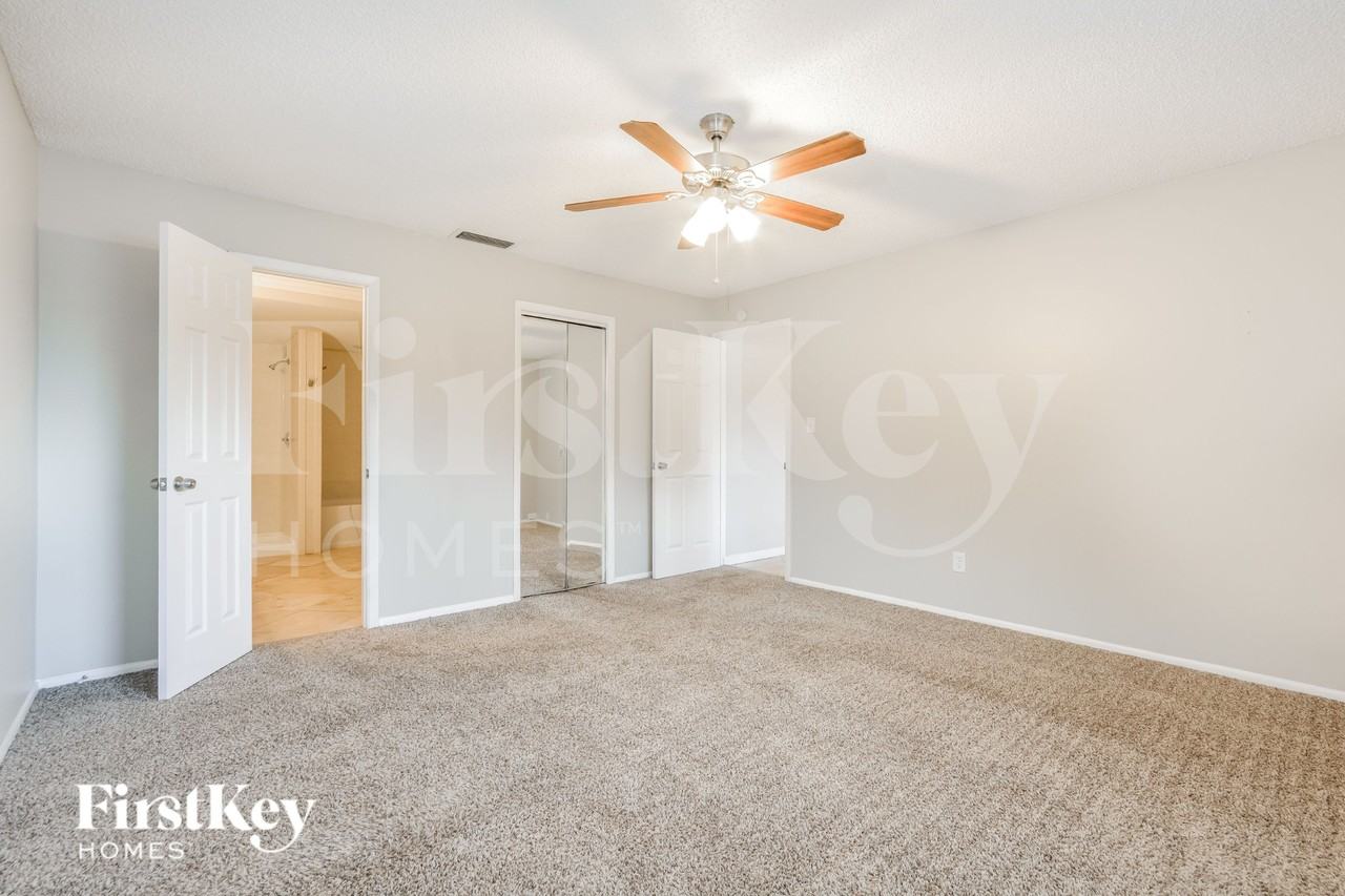 7039 Pecan Ct - Photo 7 of 16