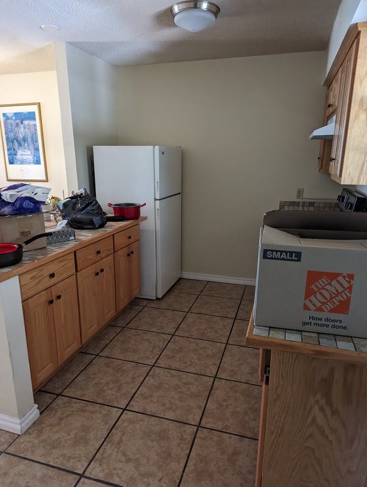 835 W Lawson St #103 - Photo 5 of 8