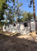 featured image of 5542 Whites Ferry Rd