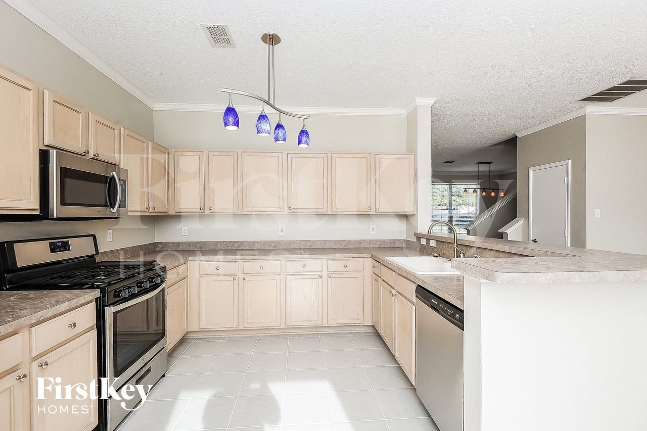 4713 Palm Ridge Dr - Photo 7 of 16