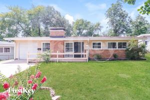 featured image of 445 Ridge Dr