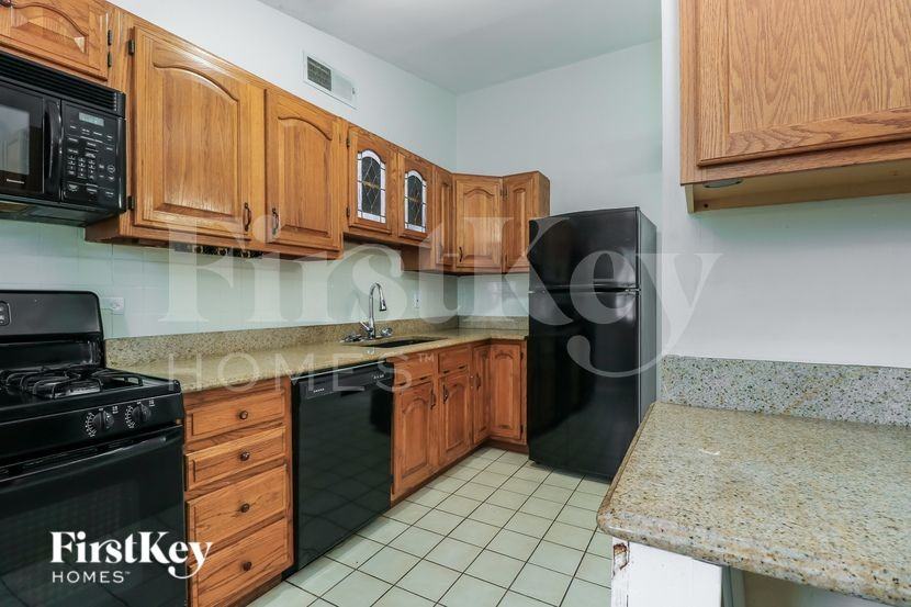 445 Ridge Dr - Photo 6 of 16