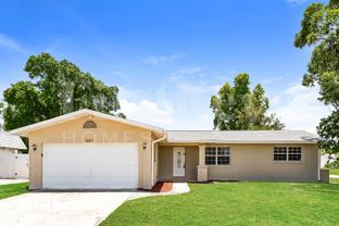 401 Ne 15th Ave - Photo 1 of 1