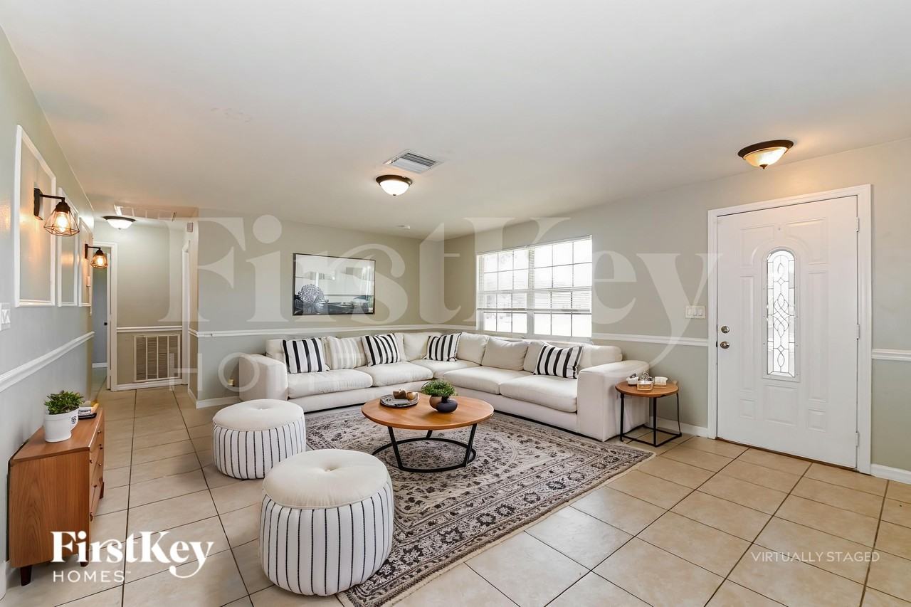 401 Ne 15th Ave - Photo 4 of 19