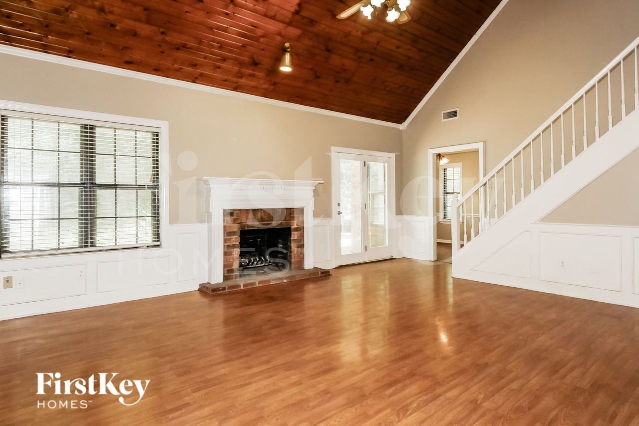3882 Windy Trail Cv - Photo 3 of 19