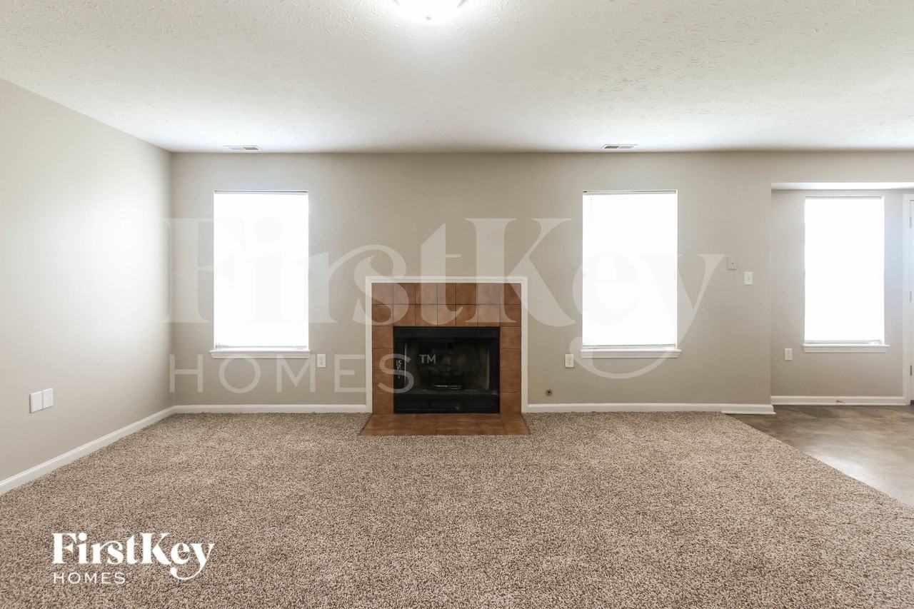 2416 Borgman Dr - Photo 4 of 19
