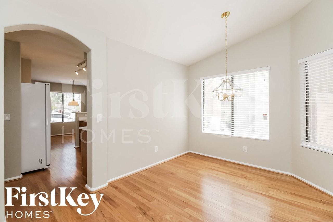 20442 N 38th Dr - Photo 6 of 16