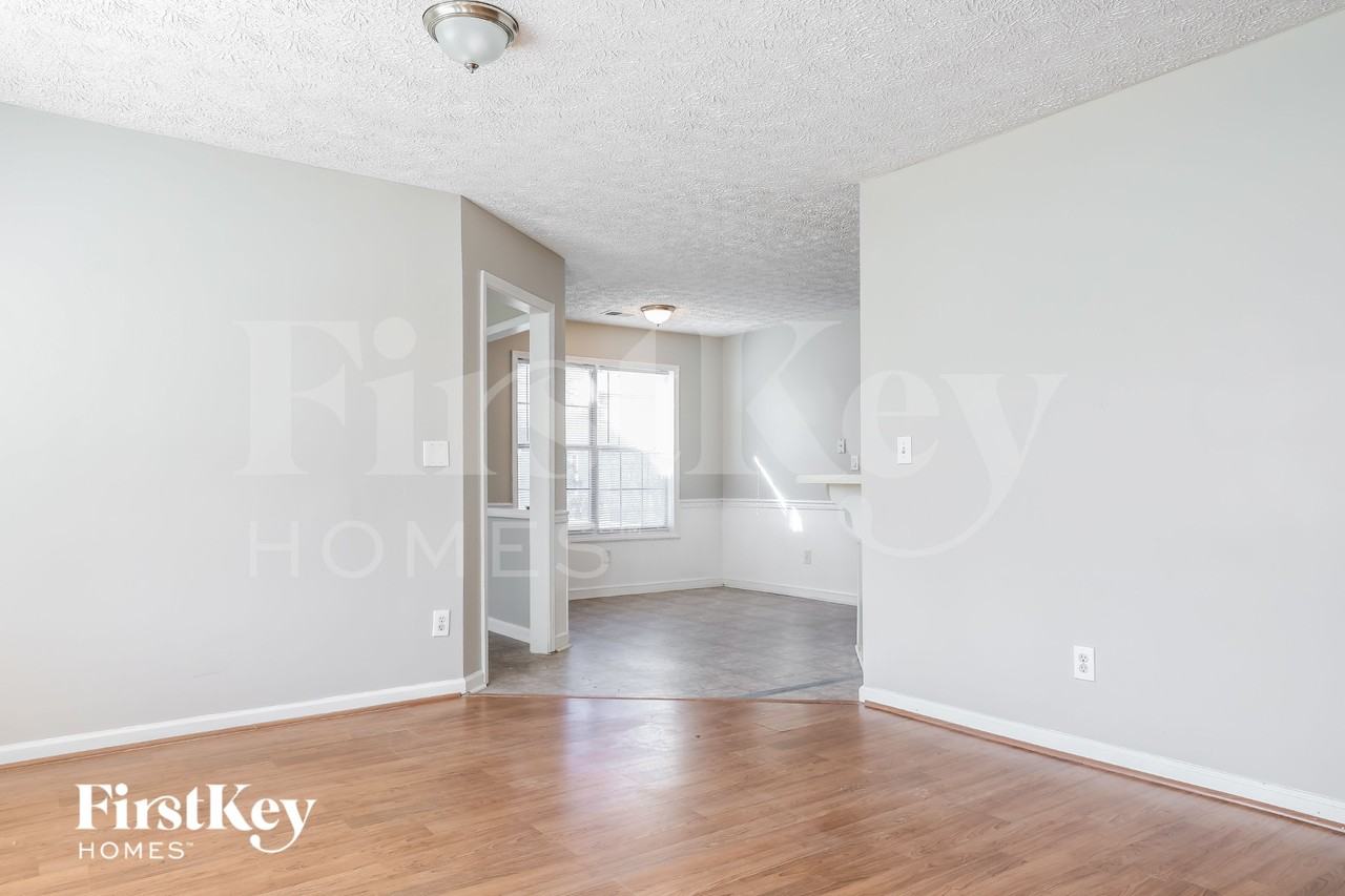 120 Grayview Ct - Photo 6 of 18