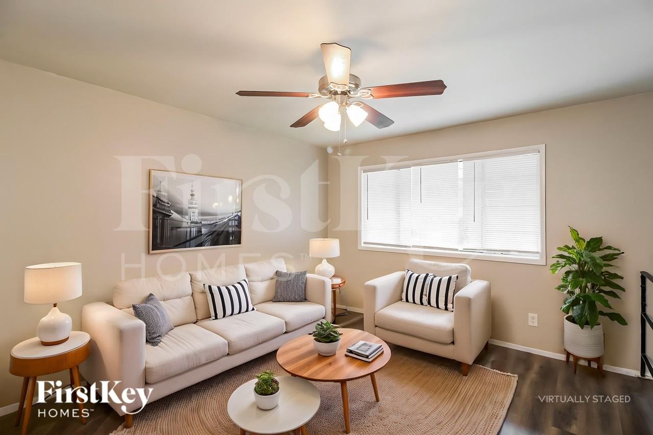 1199 Pineglen Dr - Photo 4 of 19