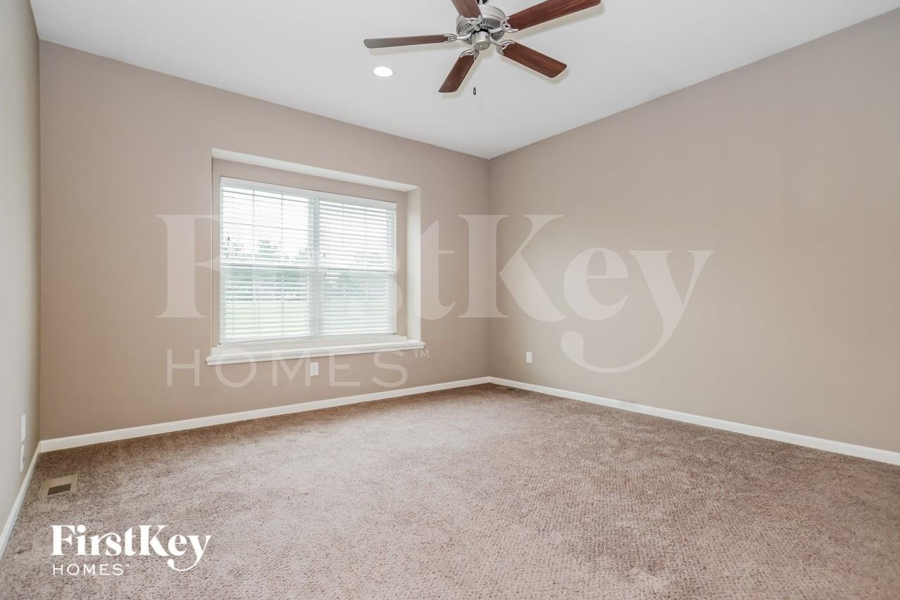 11007 Highview Rd - Photo 7 of 15