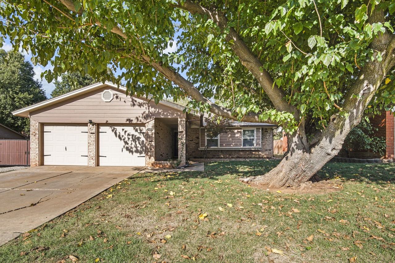 625 Hawthorne Pl - Photo 3 of 32