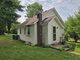 featured image of 106 Lowry St