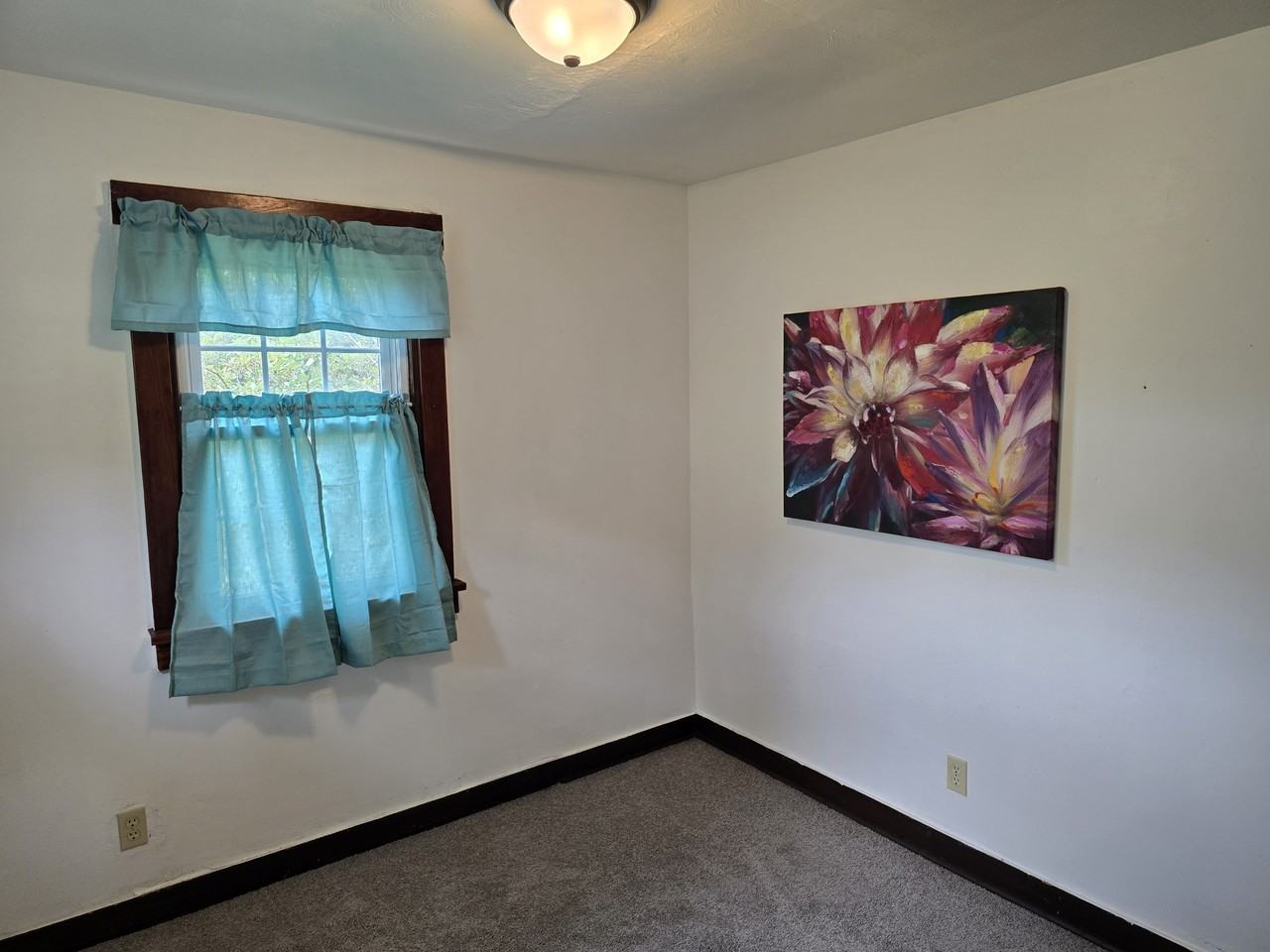 106 Lowry St - Photo 5 of 18