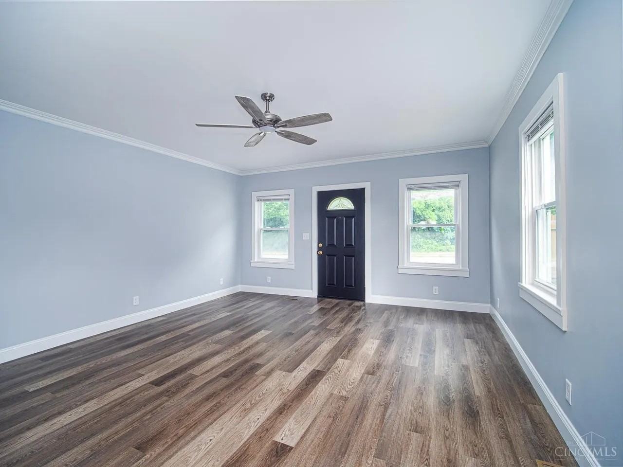 4239 Eastern Ave - Photo 2 of 26