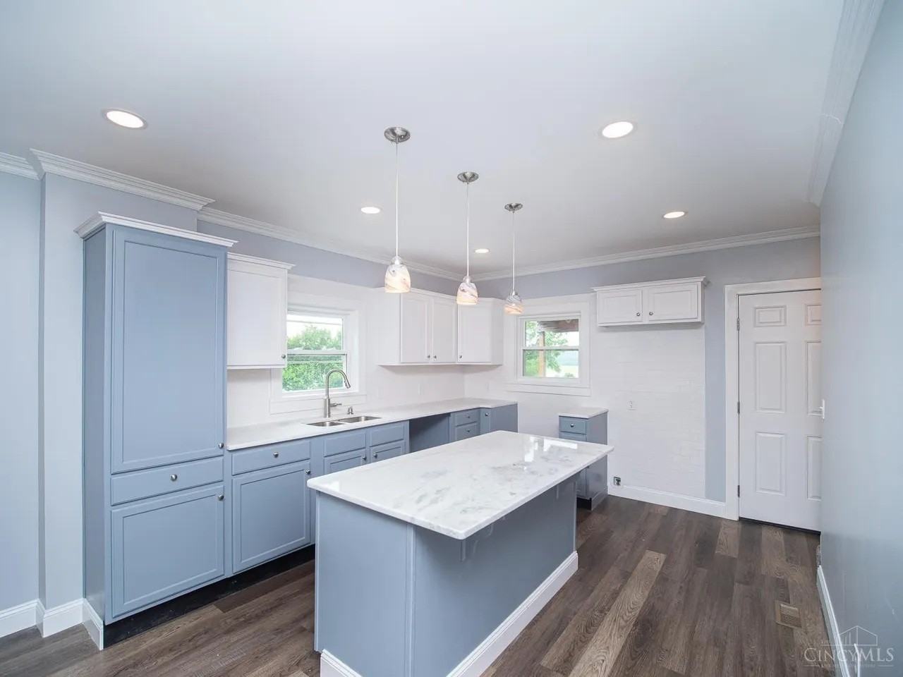 4239 Eastern Ave - Photo 5 of 26