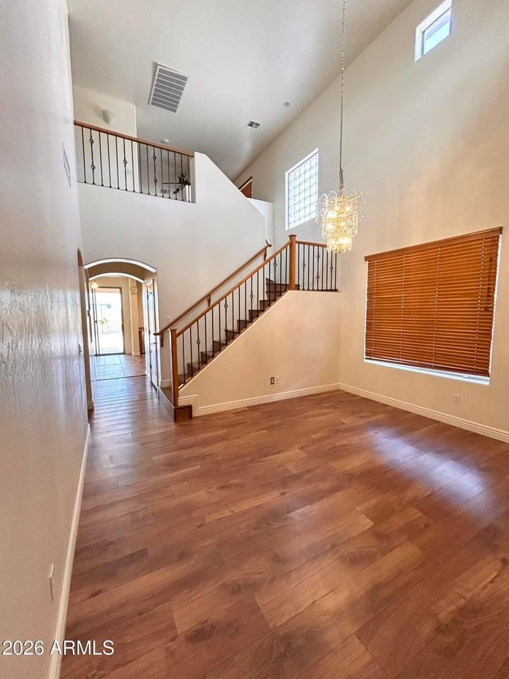 2692 E Vermont Ct - Photo 4 of 26