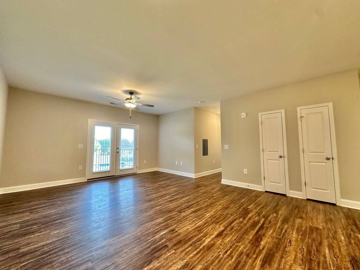 1020 Swilliamson Ave #108 - Photo 5 of 10