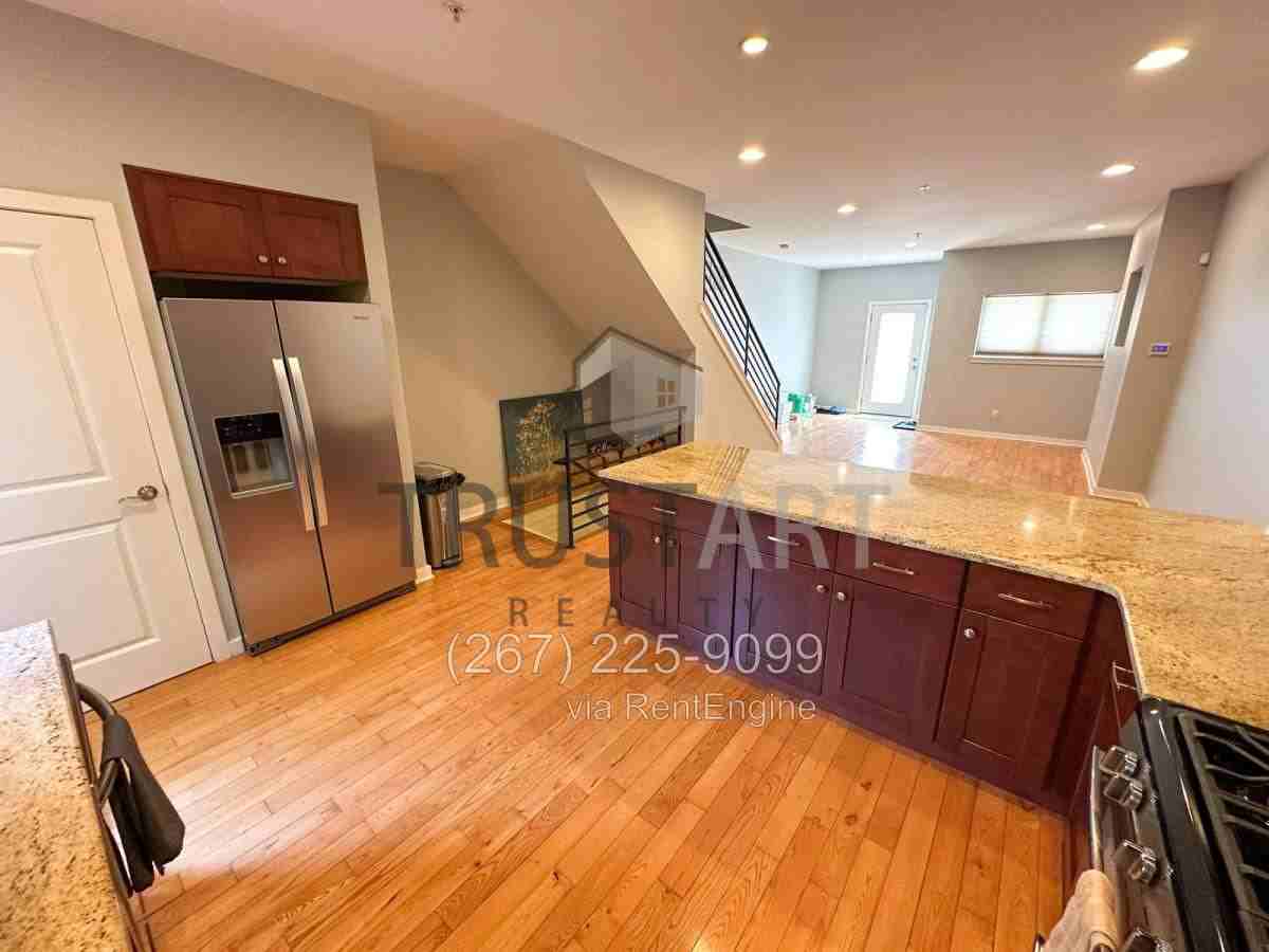 4128 Apple St #1 - Photo 2 of 10