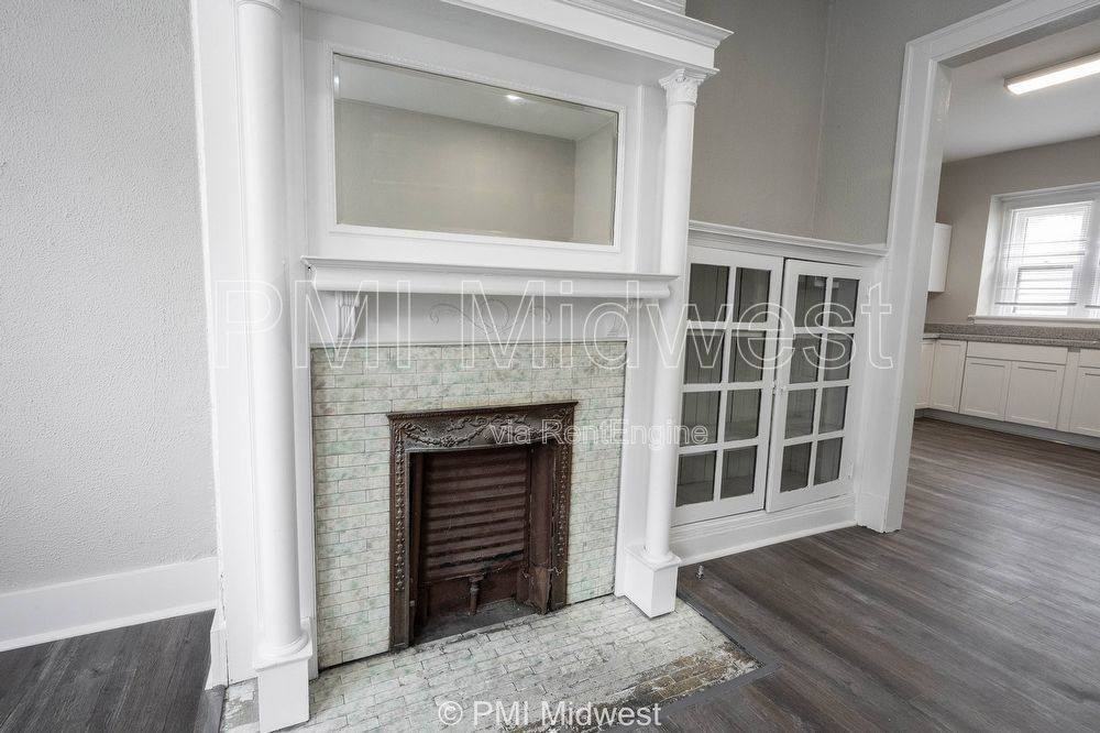 538 W 29th St #A - Photo 6 of 10