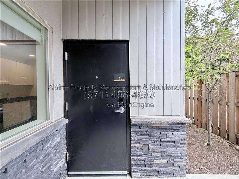 1545 Ne 41st Ave #105