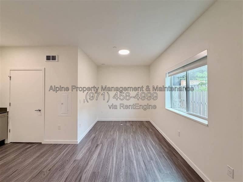 1545 Ne 41st Ave #105 - Photo 3 of 10