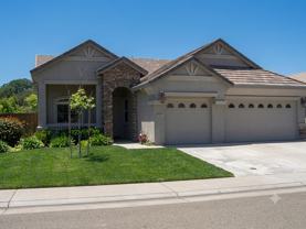 1004 Hildebrand Cir - Photo 1 of 1