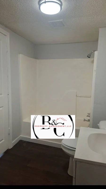 2605 W 34th Ave - Photo 5 of 6