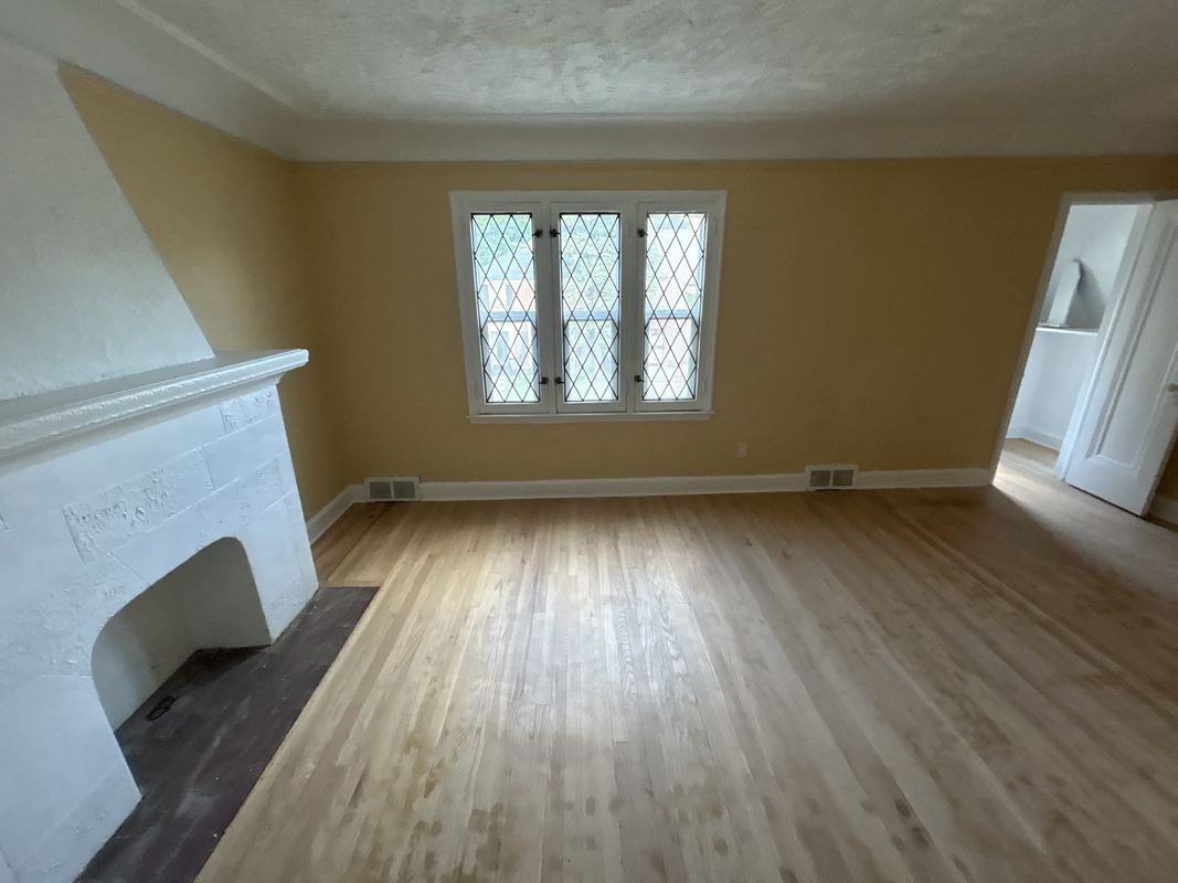 17409 Warrington Dr - Photo 3 of 13