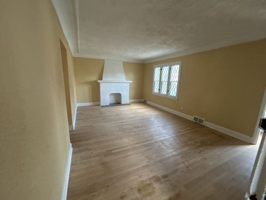 17409 Warrington Dr - Photo 7 of 13