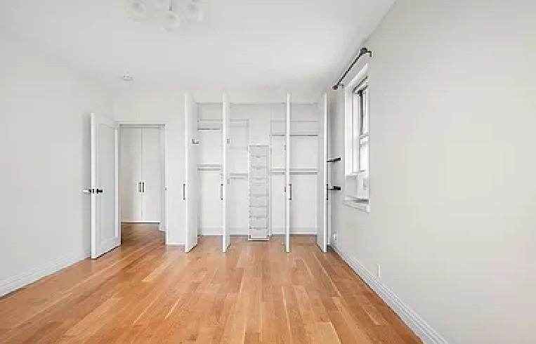 3521 79th St #6K - Photo 4 of 5