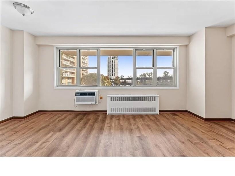 2942 W 5th St #4O - Photo 2 of 5