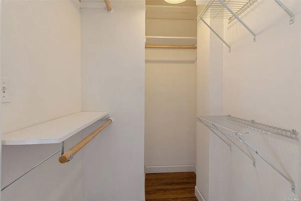 35 Crown St #4H - Photo 4 of 7