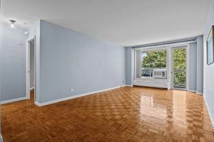 2575 Palisade Ave #2J - Photo 1 of 1