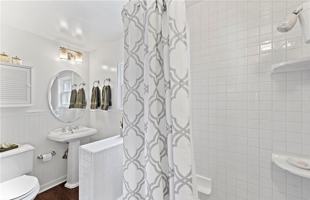 featured image of 1590 Arroyo Dr