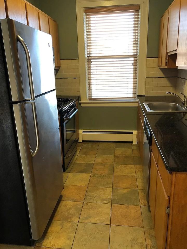339 Alden Ave - Photo 7 of 8