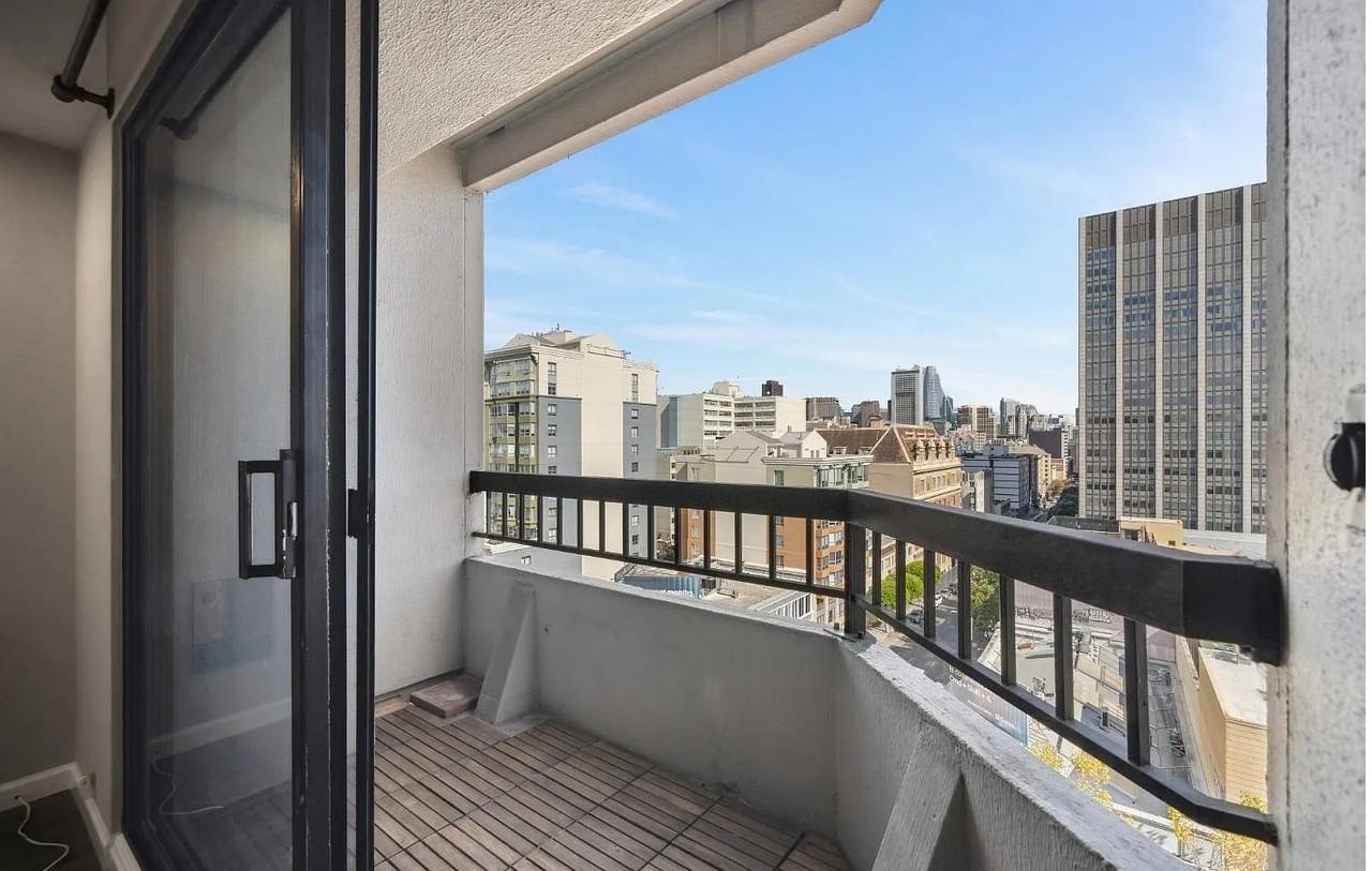 601 Van Ness Ave - Photo 2 of 6