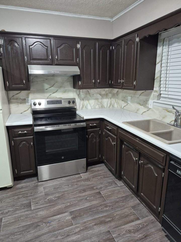 1104 E 23rd St #B - Photo 2 of 14