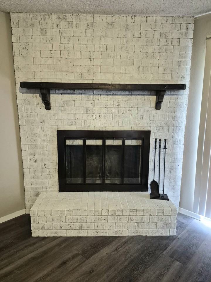 1104 E 23rd St #B - Photo 6 of 14