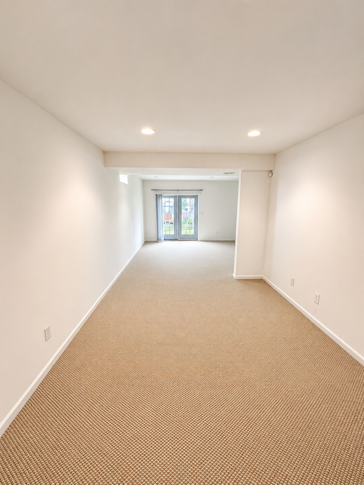 131 Claude Ct Se #NA - Photo 3 of 19