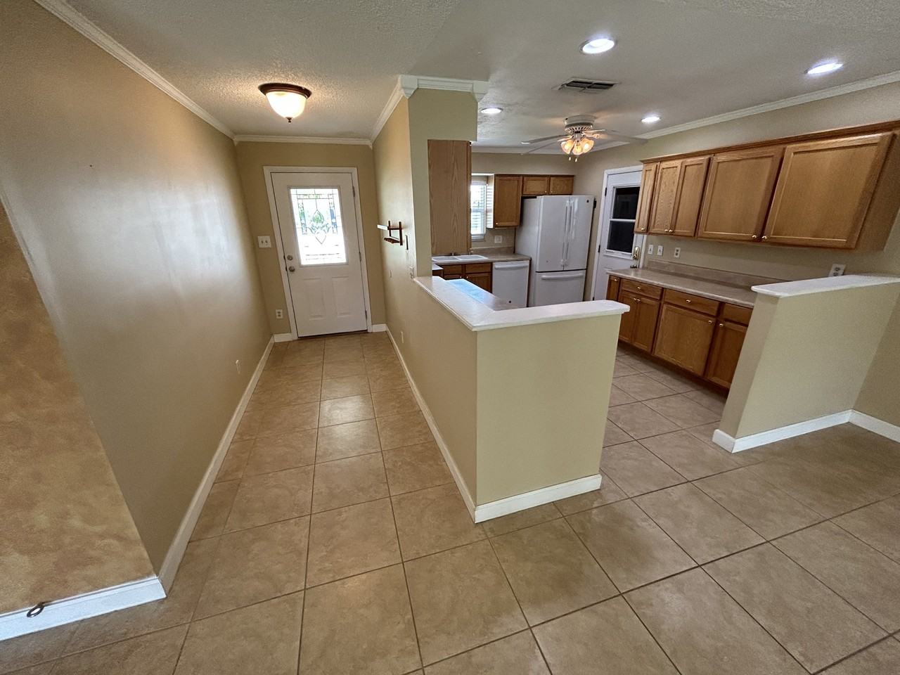 10816 Waterford Ct #NA - Photo 2 of 19