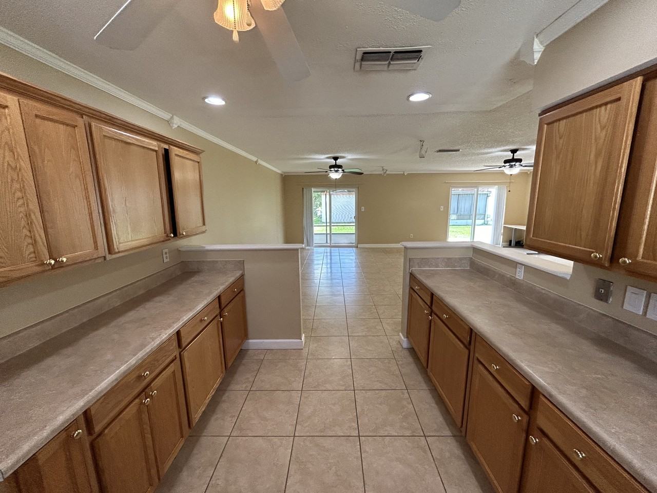 10816 Waterford Ct #NA - Photo 4 of 19