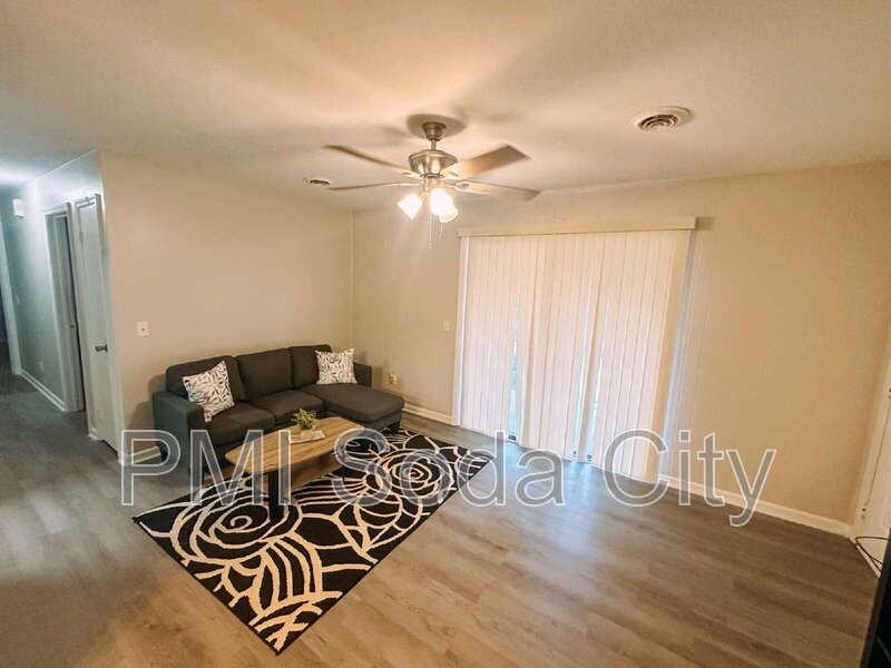 105 Thornwell Ct #G - Photo 2 of 13