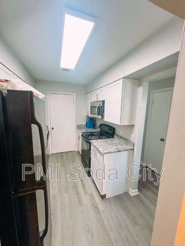 105 Thornwell Ct #G - Photo 5 of 13