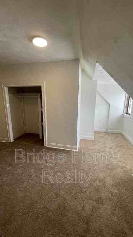 319 N Balph Ave - Photo 6 of 50