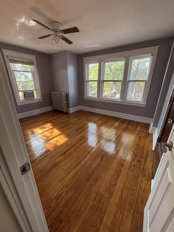 1948 W Whitehall St #NA - Photo 7 of 12