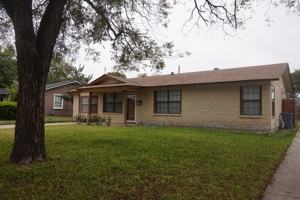 featured image of 5225 Mack Rd