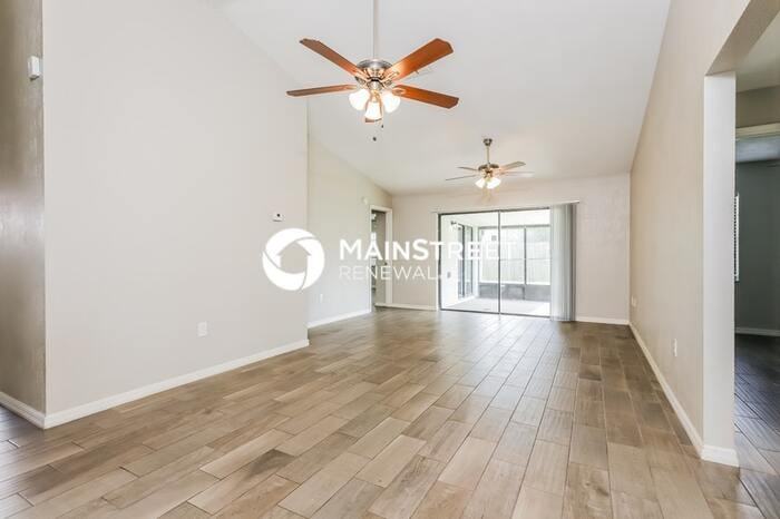 2714 Wilder Park Dr - Photo 4 of 16
