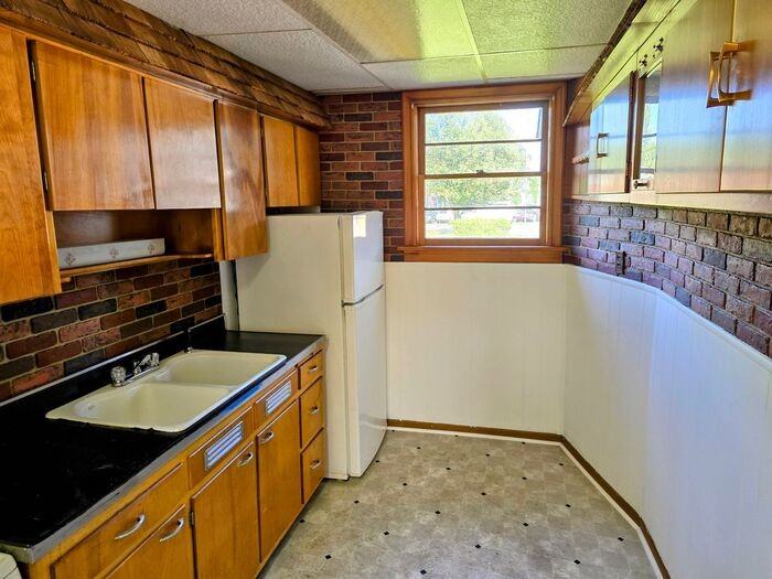 107 W Fairview Ave #A - Photo 5 of 10