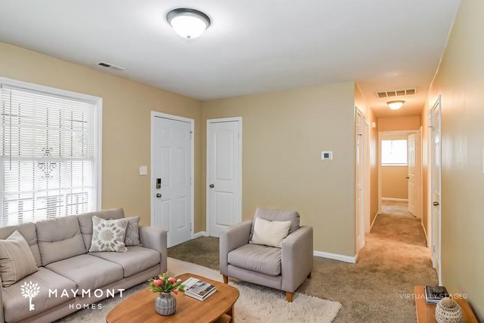 624 Robert E Lee Pkwy - Photo 6 of 16
